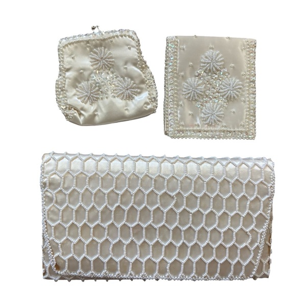 Vintage Handbags - Vintage 60s beaded silk clutch set - white - 1960s